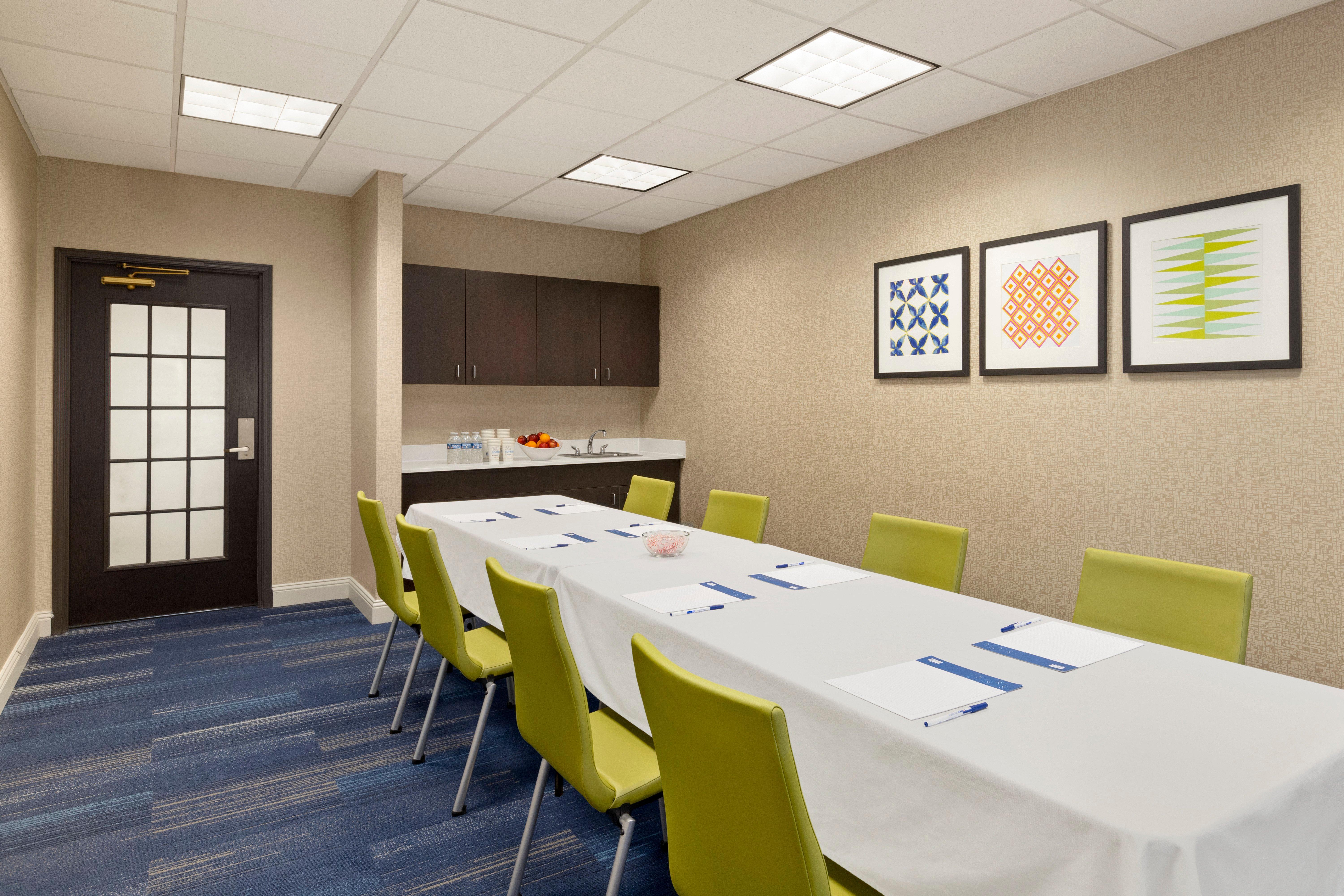 Holiday Inn Express Hotel & Suites Fort Myers East - The Forum, An Ihg Hotel Buitenkant foto