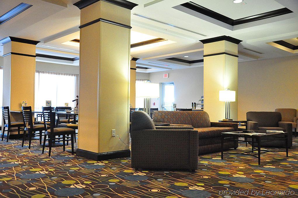 Holiday Inn Express Hotel & Suites Fort Myers East - The Forum, An Ihg Hotel Interieur foto